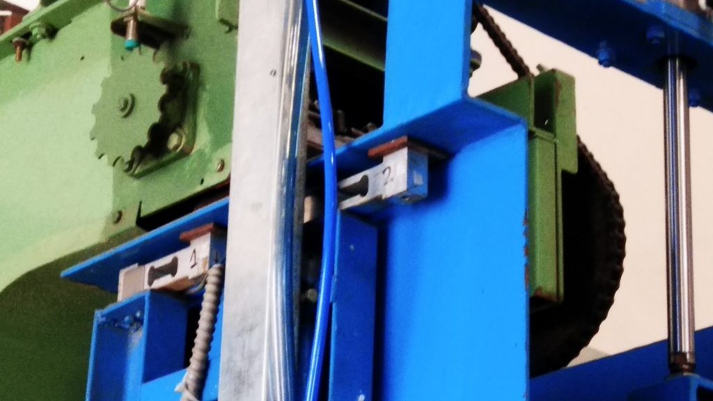 Feed rate control system Feed rate control system